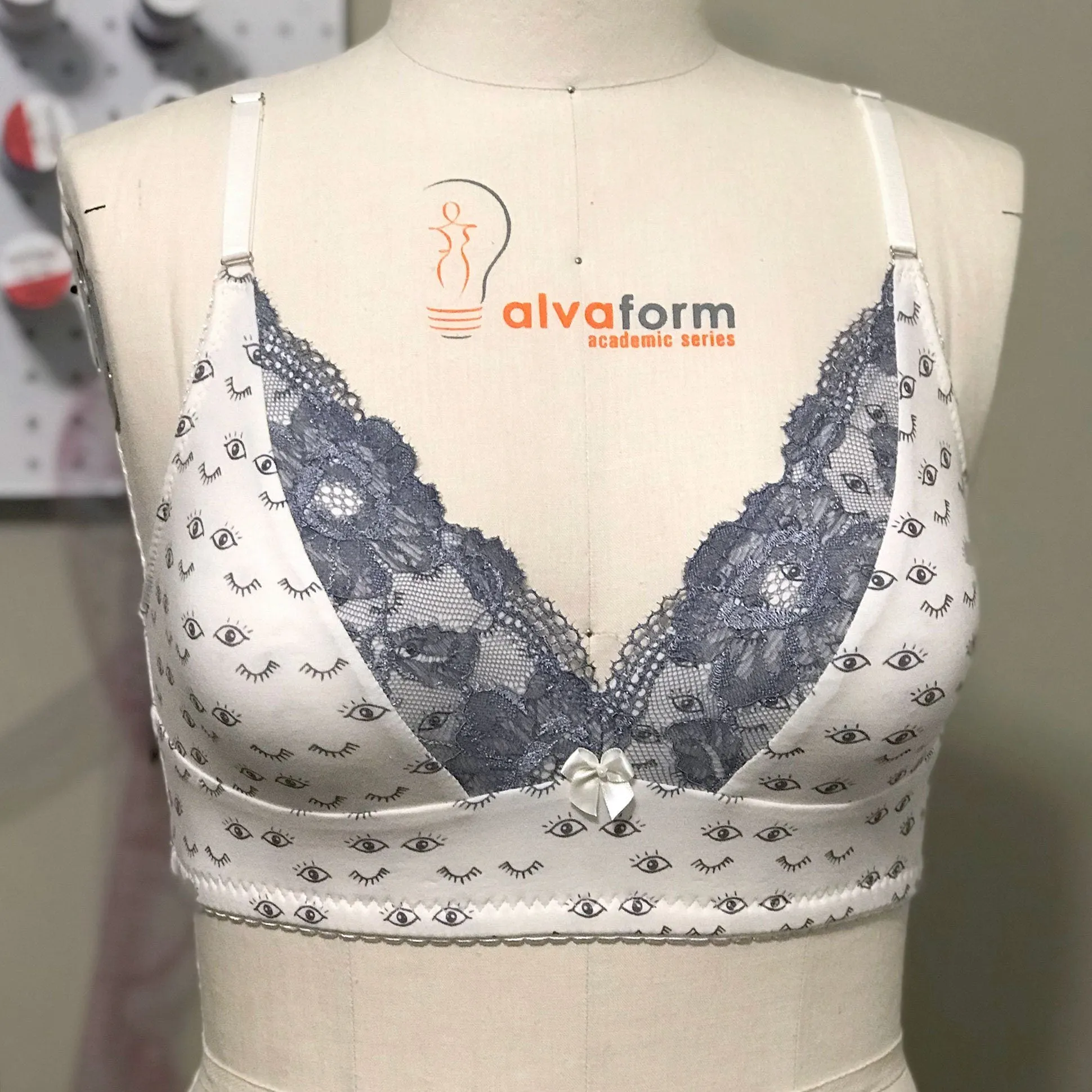 Printed "Daisy" Bralette Sewing Pattern, Sizes XS-L or XL-3XL